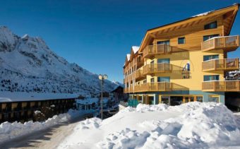 Hotel Delle Alpi in Passo Tonale , Italy image 1 